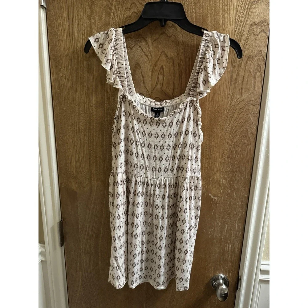 Torrid Babydoll Super Soft Slub Ruffle Shoulder Tank Peplum 1X Cream Geometric - Picture 3 of 10